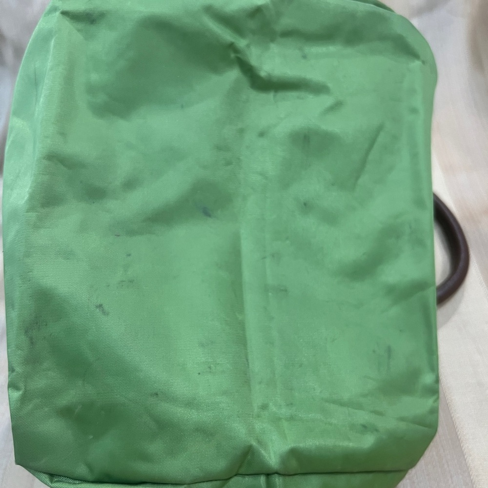 Longchamp Green Nylon Tote – Like New – Brown Leather Handles – Classic Le Pliag - Picture 6 of 14